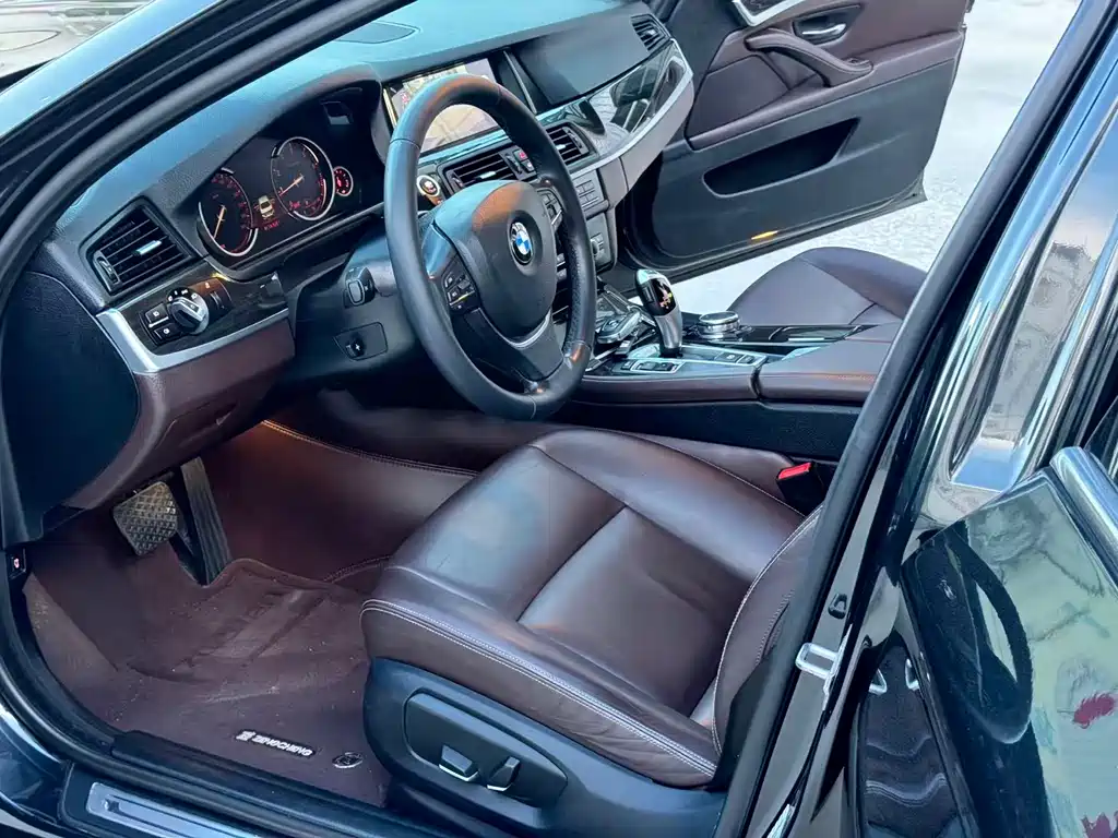 BMW 5 Series 2016