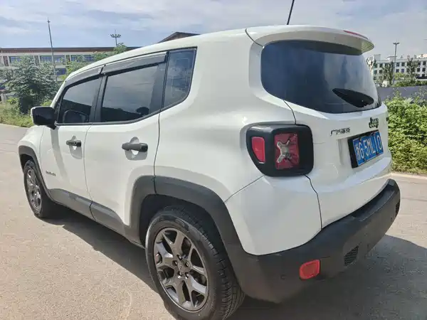 Jeep Freeman 2018