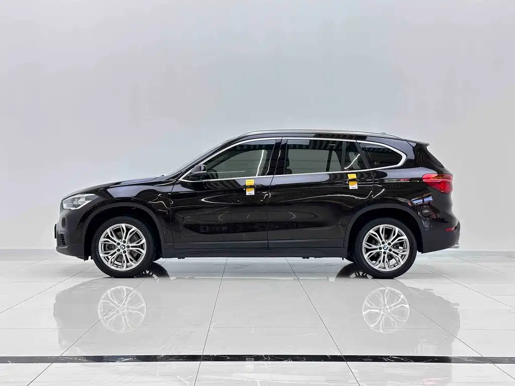 BMW X1 2018 — фото 5