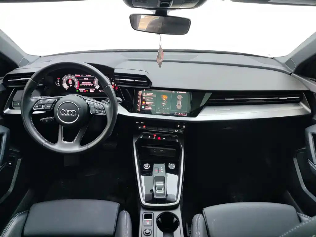 Audi A3 2022 — фото 12