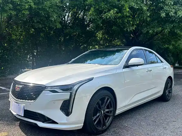 Cadillac CT4 2023