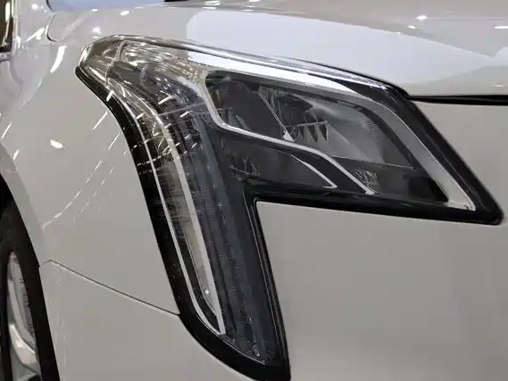 Cadillac XTS 2019 — фото 14