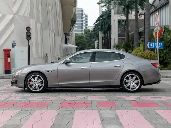 Maserati Quattroporte 2015