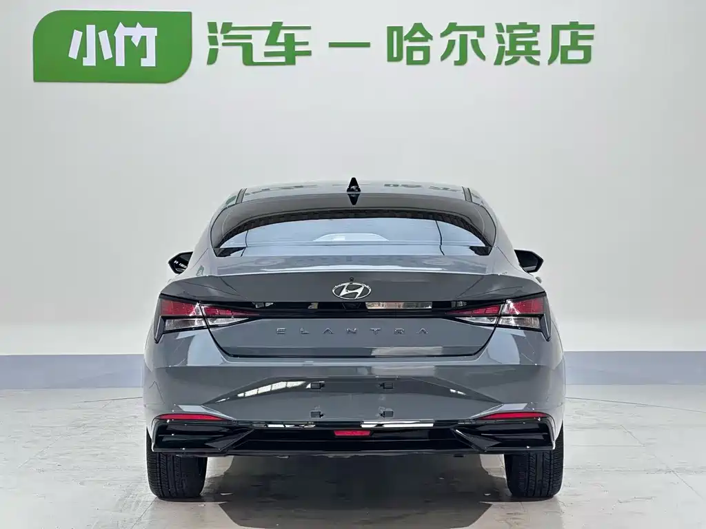 Hyundai Elantra 2023