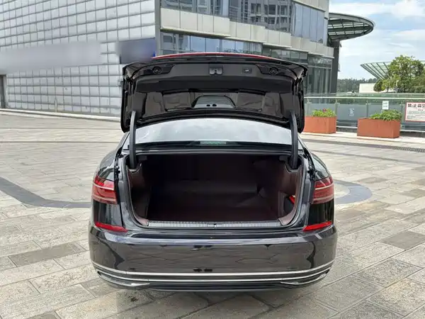 Volkswagen Passat 2025