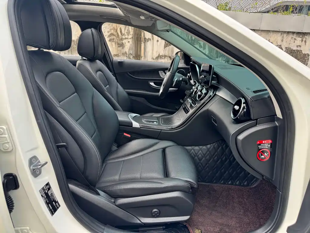 Mercedes-Benz C-Class 2020 — фото 11