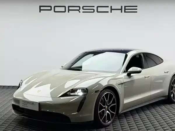 Porsche Taycan 2023