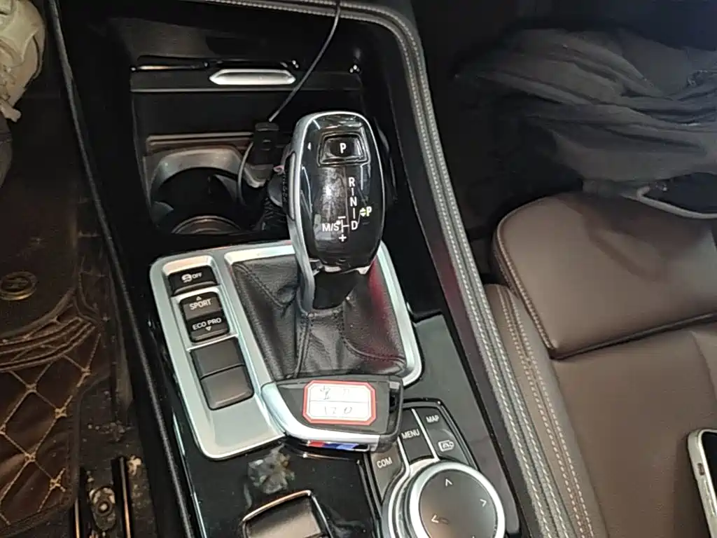BMW 1 Series 2021 — фото 14
