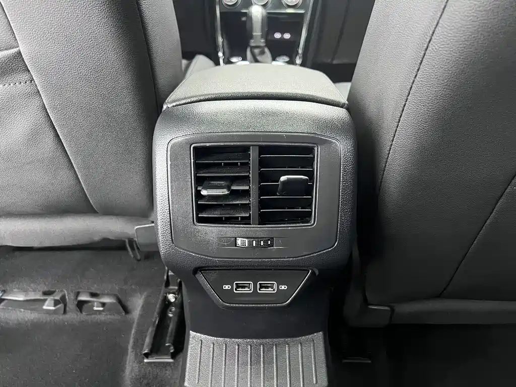 Volkswagen T-Roc 2022 — фото 14