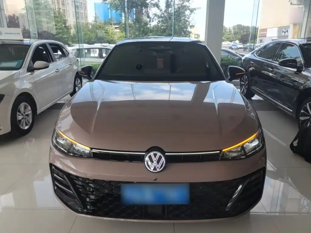 Volkswagen Passat 2024