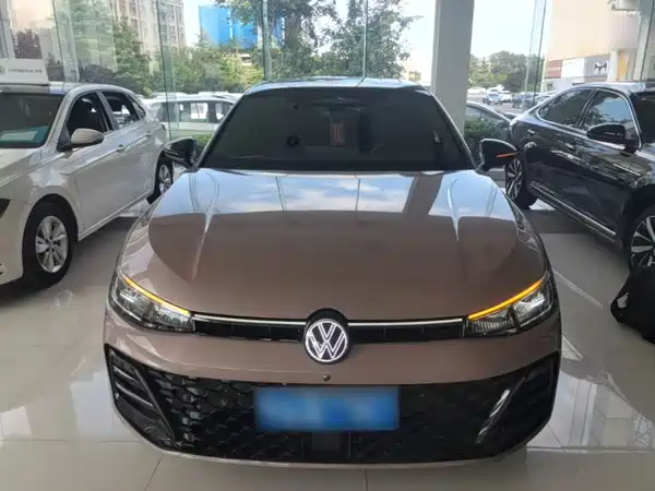 Volkswagen Passat 2024