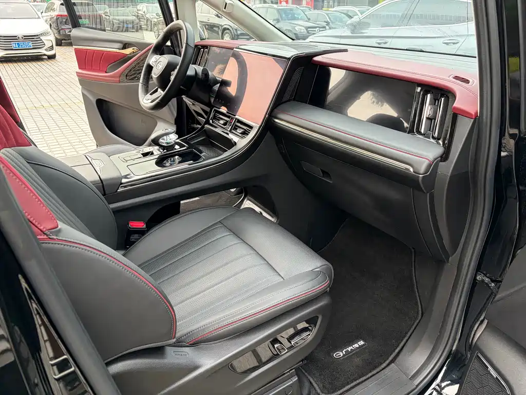 GAC Trumpchi E9 2023 — фото 19