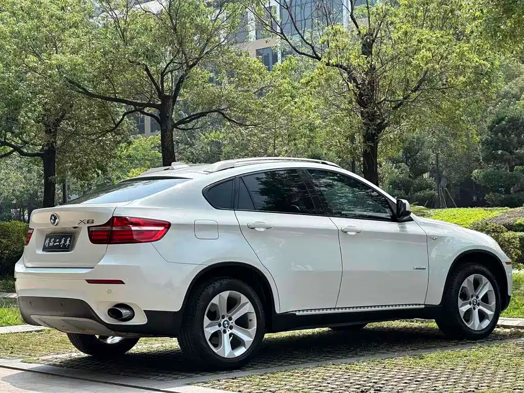 BMW X6 2015 — фото 15