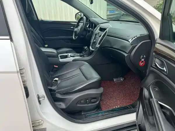 Cadillac SRX 2012
