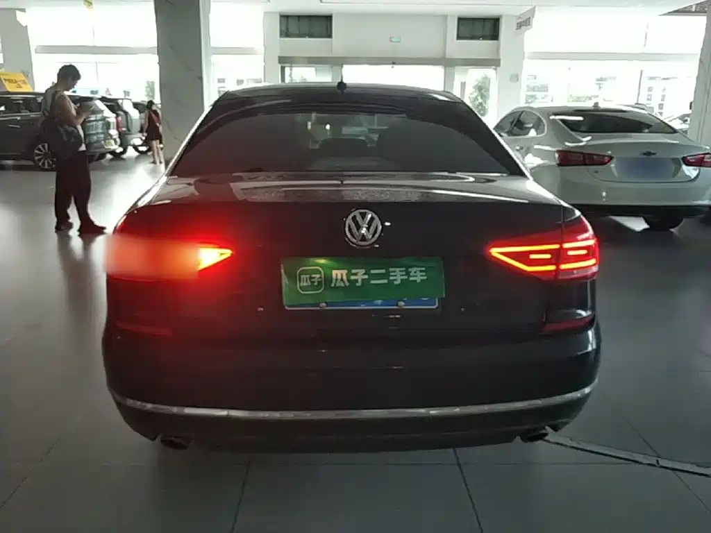 Volkswagen Passat 2018 — фото 6