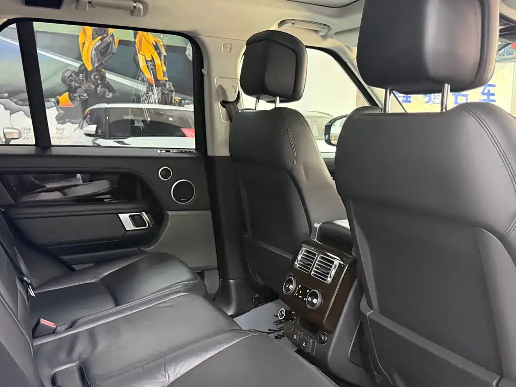 Land Rover Range Rover 2020 — фото 15