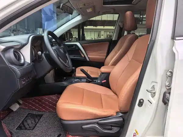 Toyota RAV4 2017