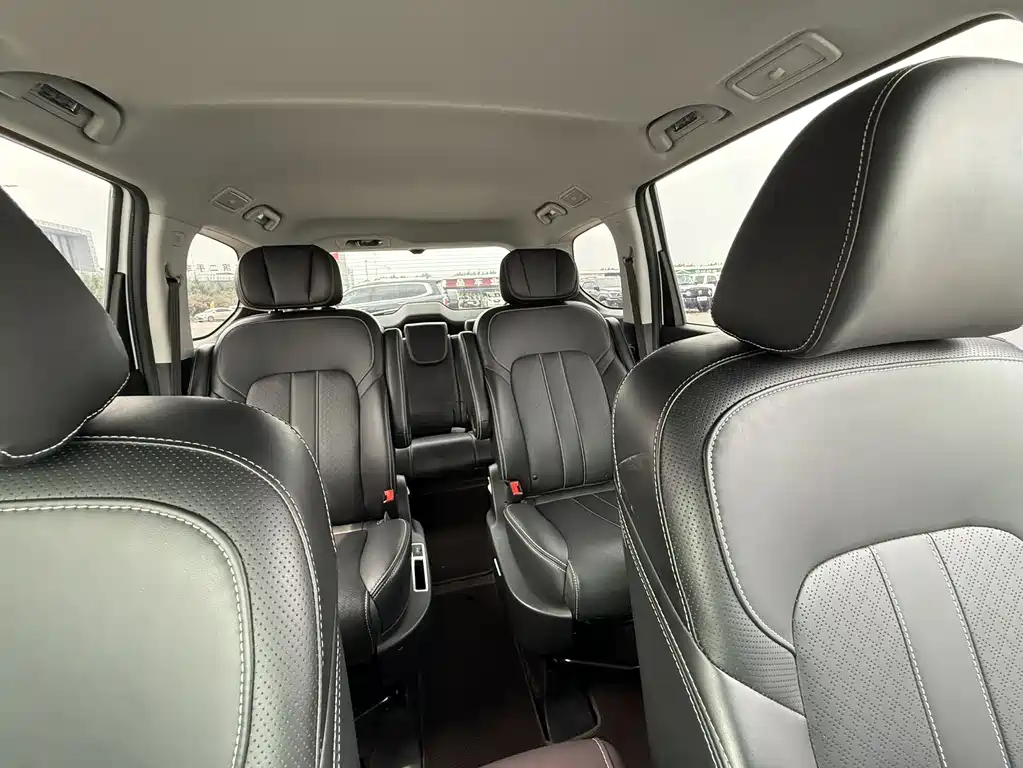 GAC Trumpchi M6 2022 — фото 16