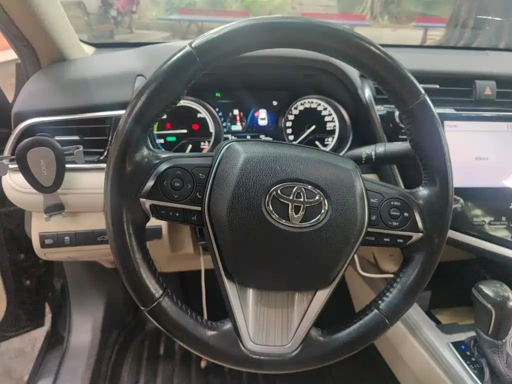 Toyota Camry 2018