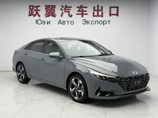 Hyundai Elantra 2022