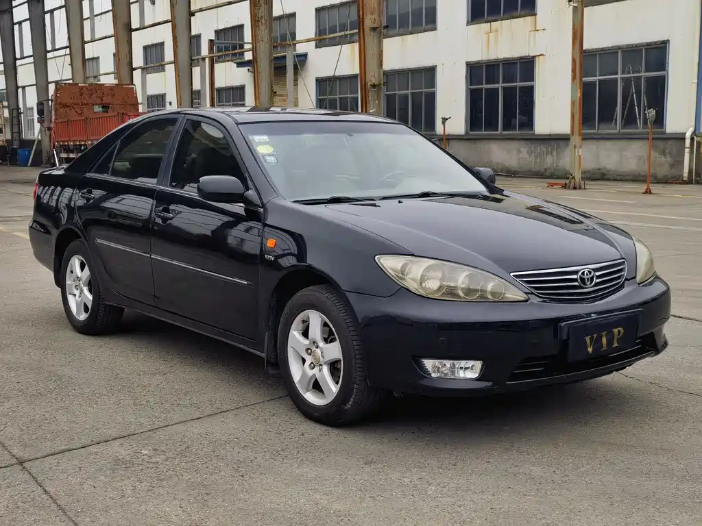 Toyota Camry 2005 — фото 11