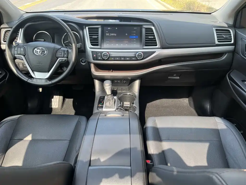 Toyota Highlander 2021 — фото 14