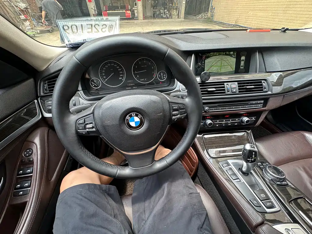 BMW 5 Series 2014 — фото 12