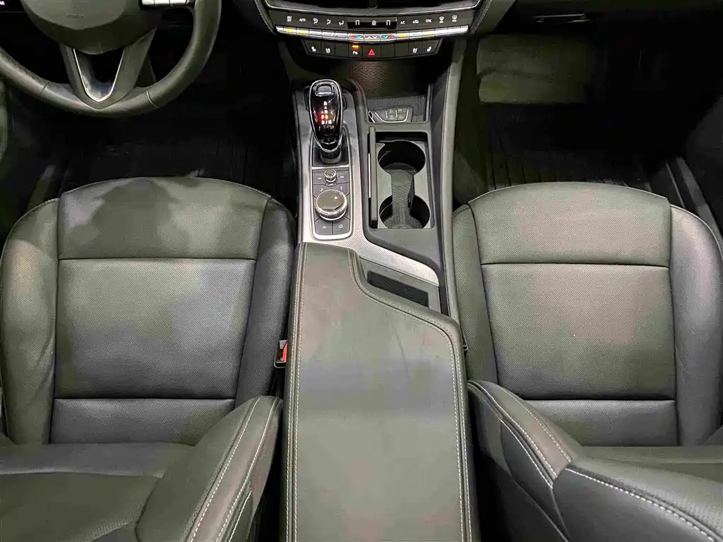 Cadillac CT5 2022 — фото 10