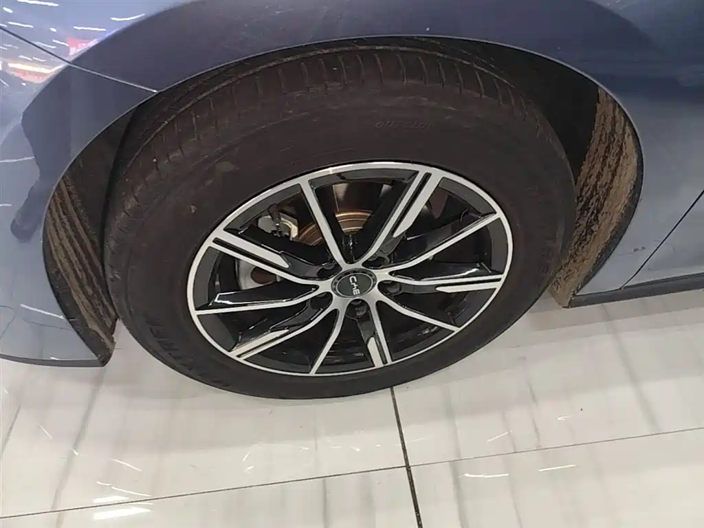 BYD Seal 06 2025 — фото 23