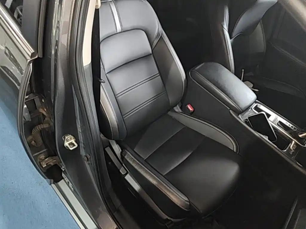 Nissan Sylphy 2020 — фото 25