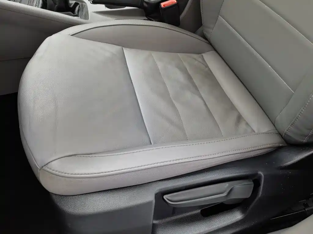 Skoda Octavia 2015 — фото 20