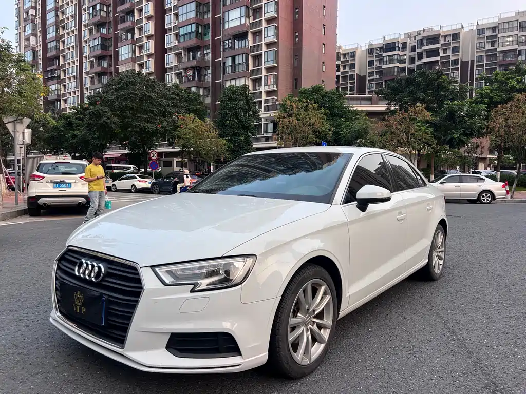 Audi A3 2017 — фото 3