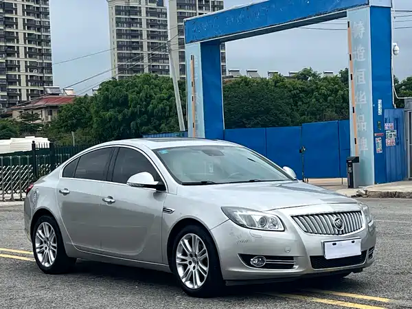 Buick Majesty 2009