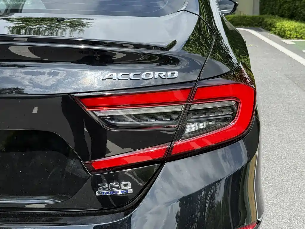 Honda Accord 2023 — фото 6
