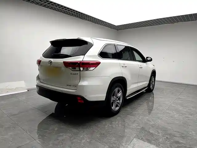 Toyota Highlander 2019