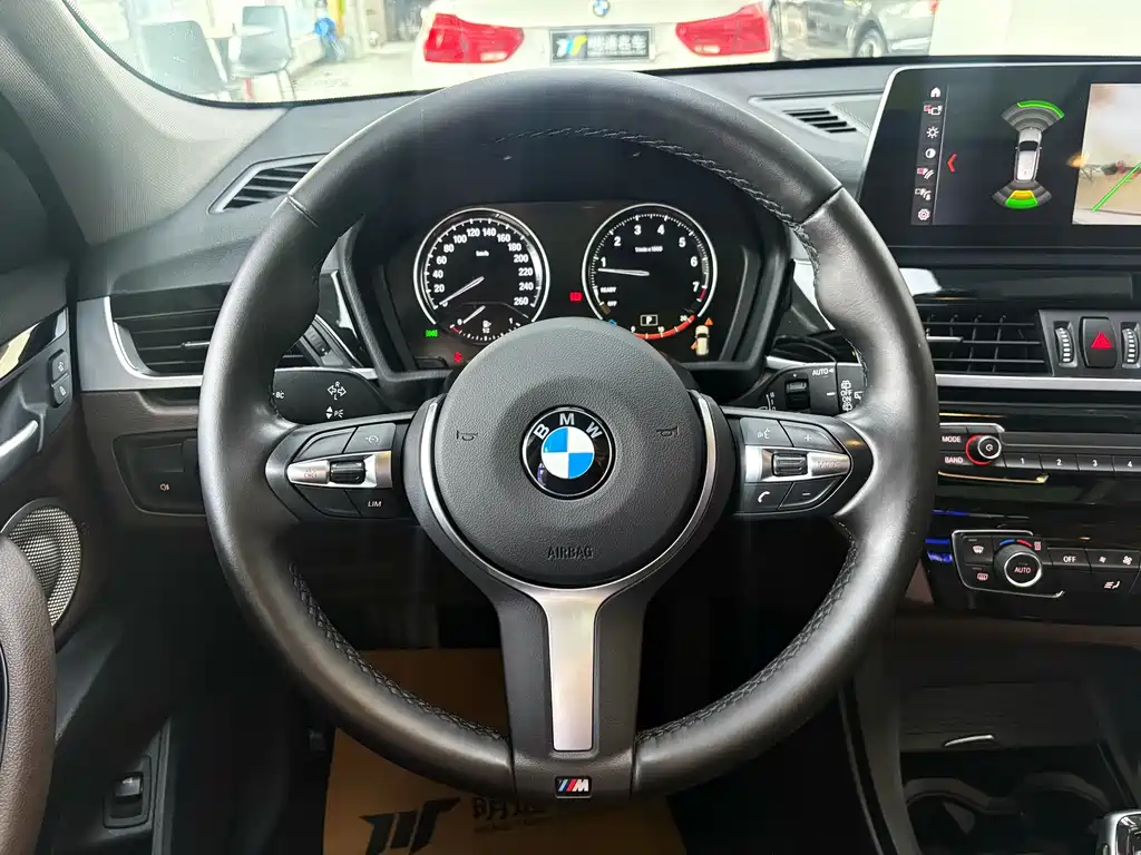 BMW X1 2022 — фото 11