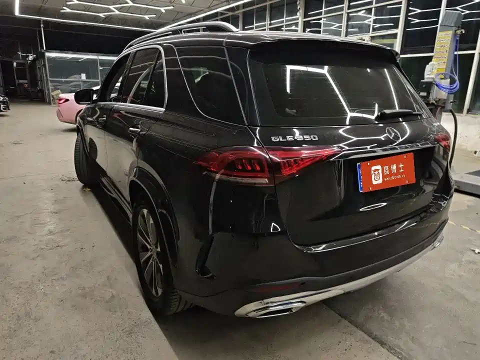 Mercedes-Benz GLE 2023 — фото 6