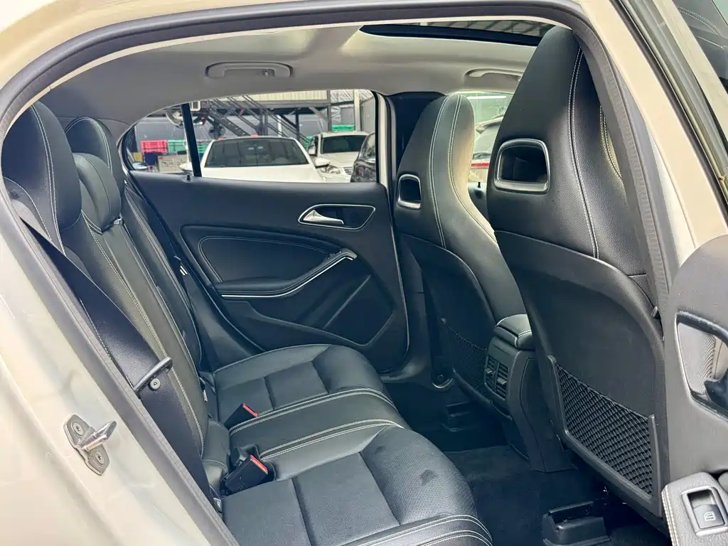 Mercedes-Benz GLA 2019 — фото 19
