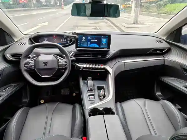 Peugeot 5008 2023