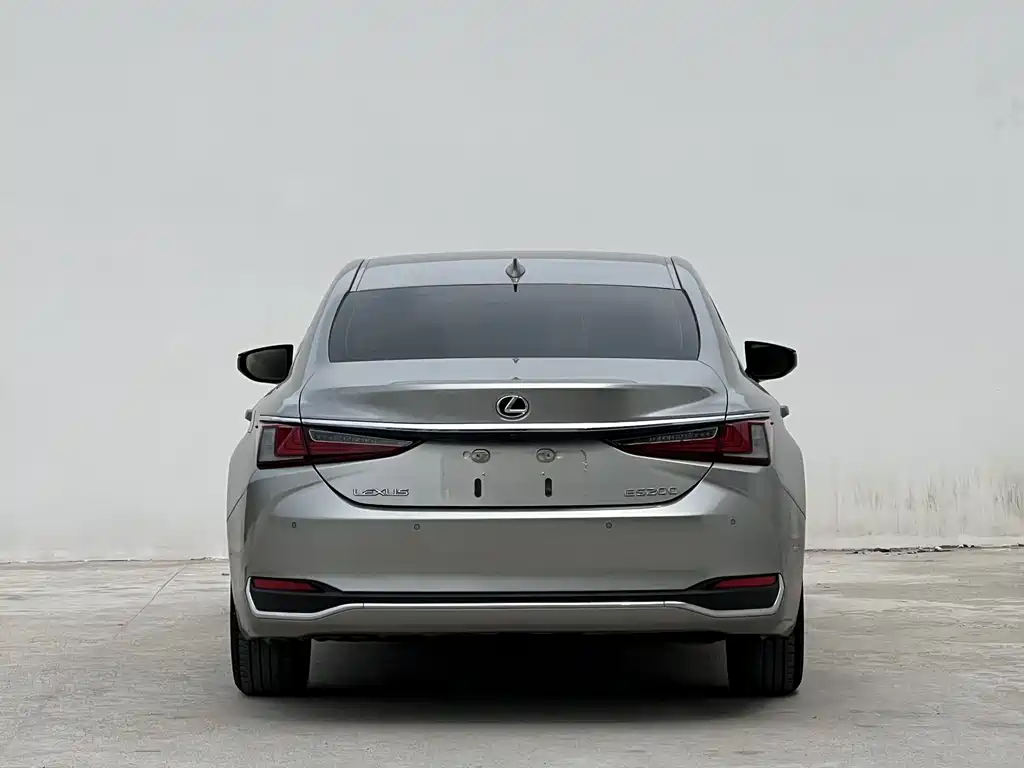 Lexus ES 2021 — фото 2