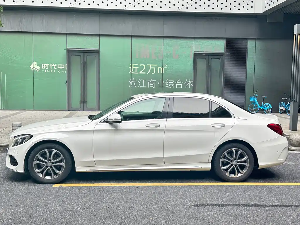 Mercedes-Benz C-Class 2016