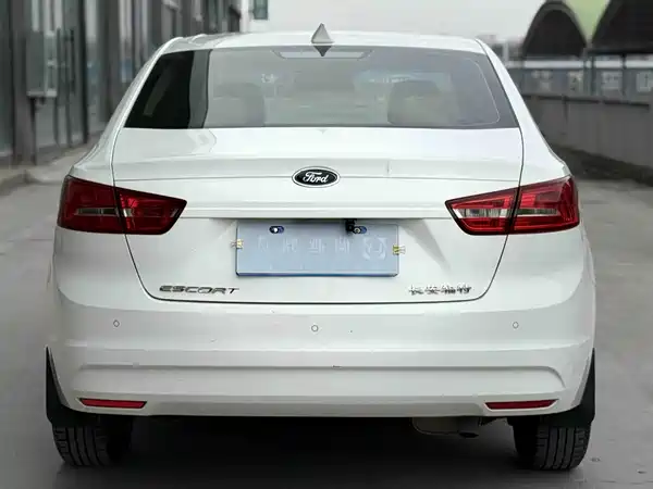 Ford Escort 2018