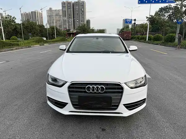 Audi A4L 2013