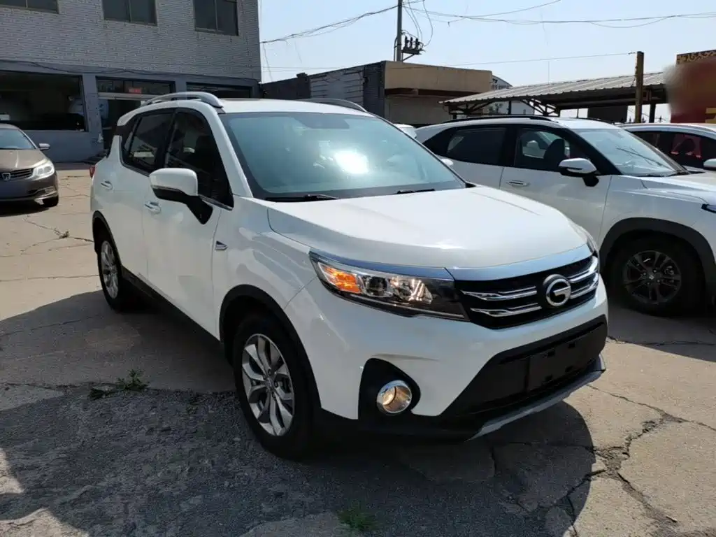 GAC Trumpchi GS3 2018 — фото 4