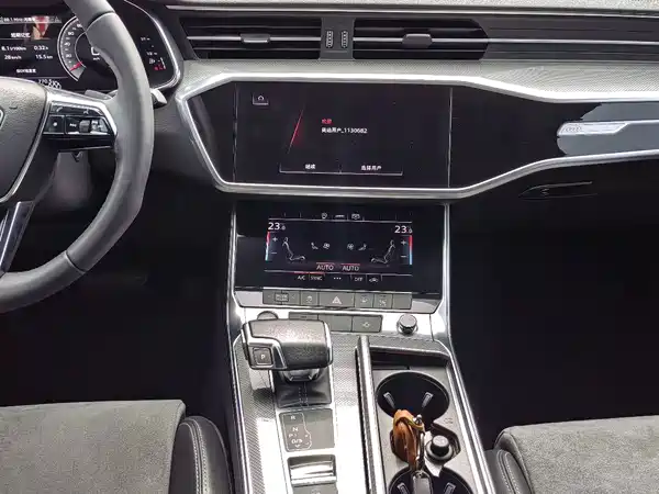 Audi A6L 2021