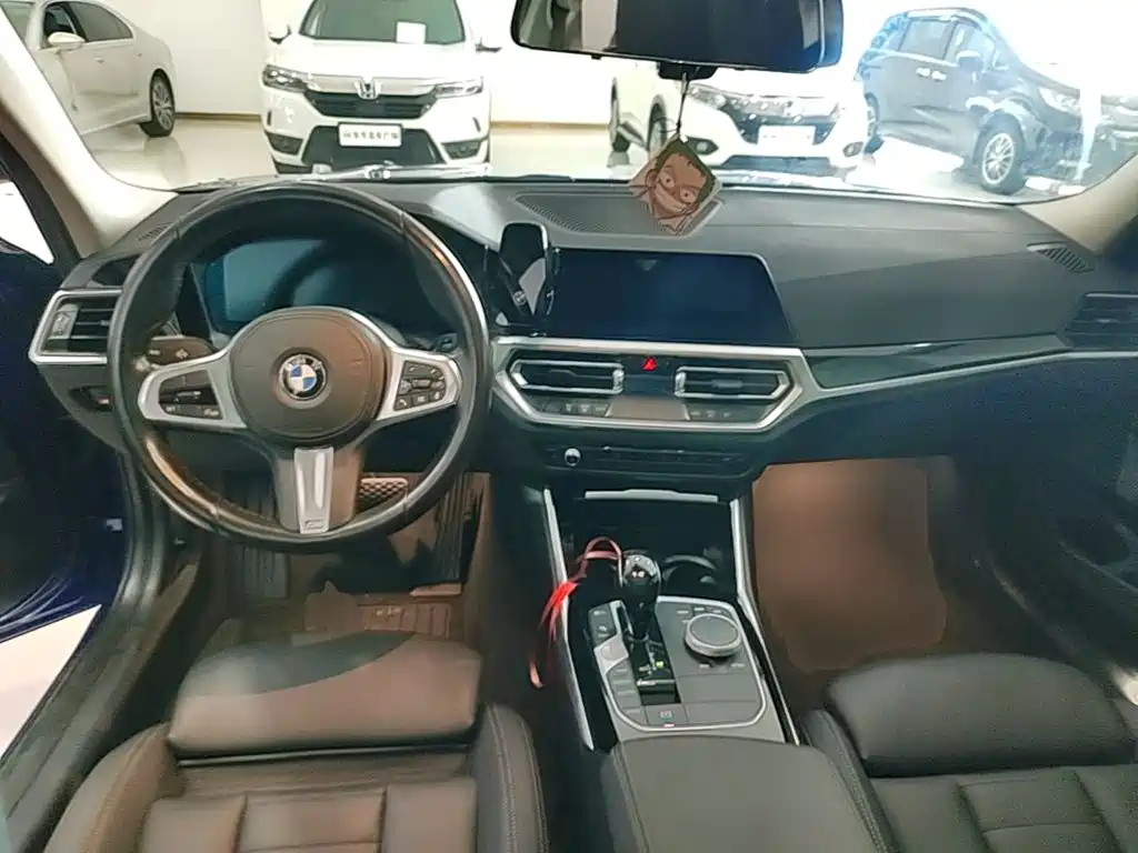 BMW 3 Series 2020 — фото 10