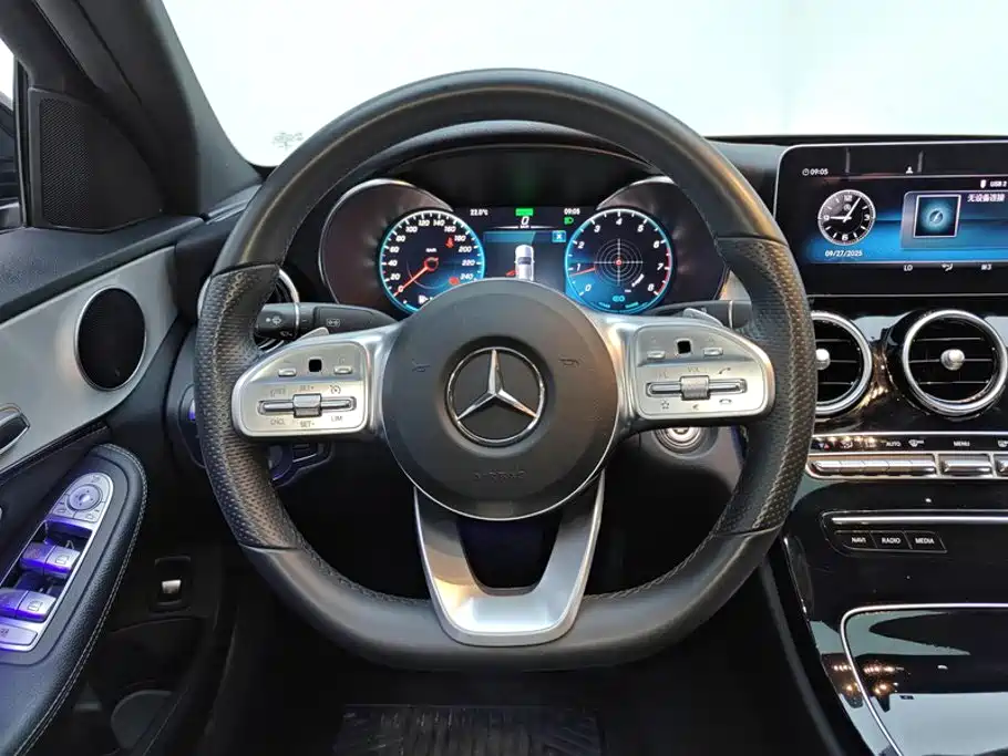 Mercedes-Benz C-Class 2020 — фото 15