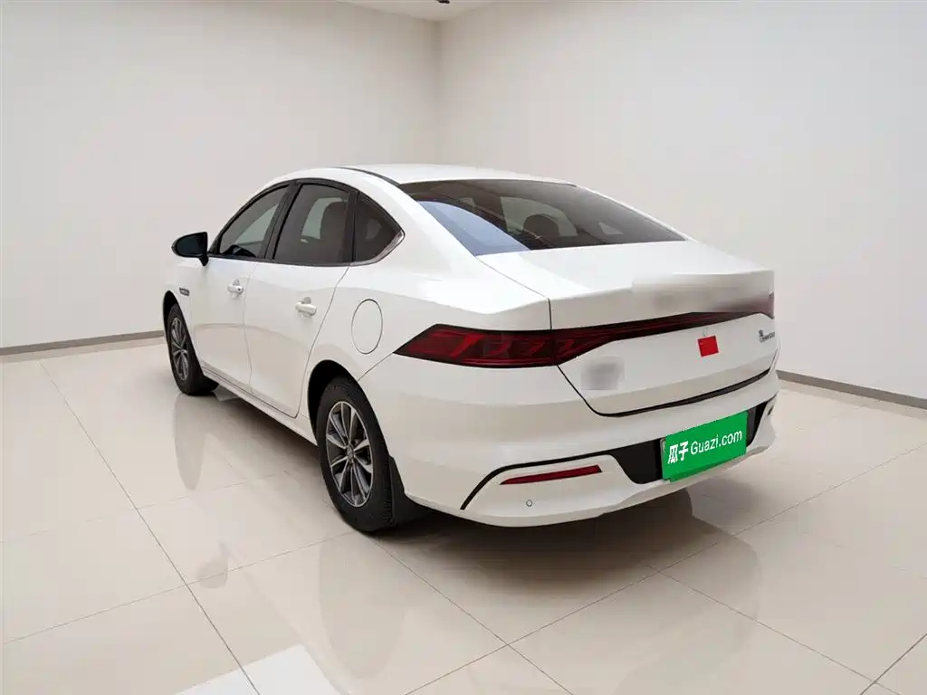 BYD Qin PLUS 2025 — фото 4