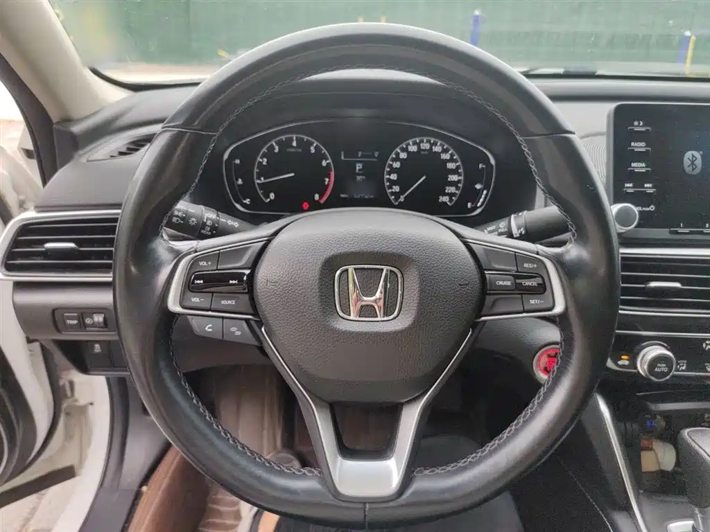 Honda Inspire 2020 — фото 11