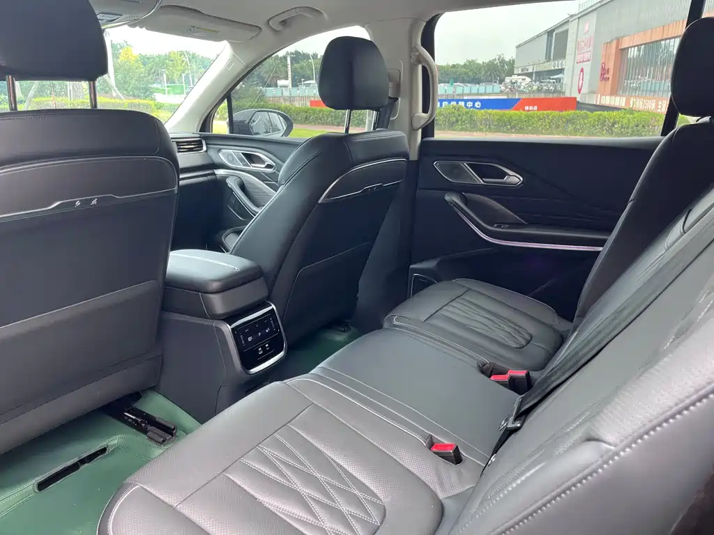 Hongqi HS7 PHEV 2025 — фото 16